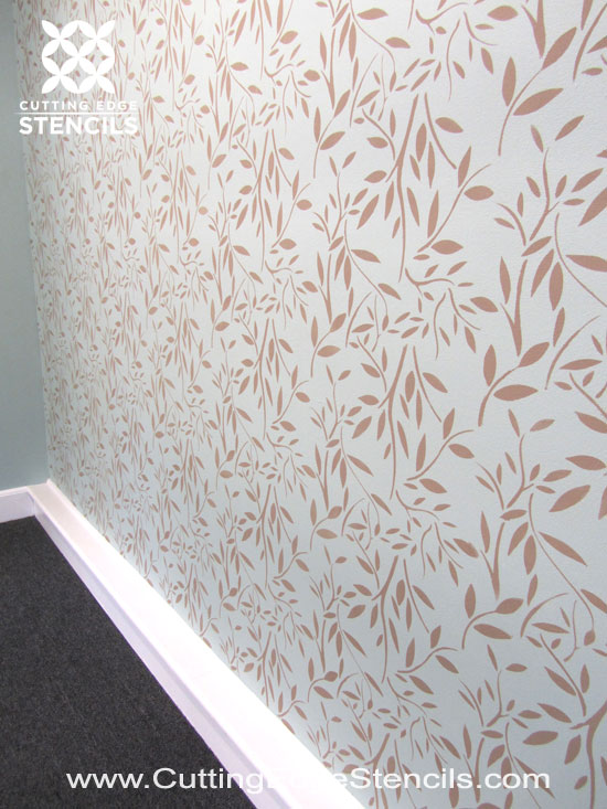 Wallpaper decorating ideas with stencils