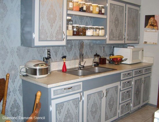 Use the Diamond Damask Stencil in your kitchen to get this gorgeous look! Get it here...http://www.cuttingedgestencils.com/damask-stencil-pattern.html#desc