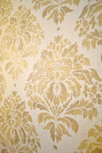 Add Valspar's Glitter Gold to your stencil paint before painting the Kerry Damask Stencil from Cutting Edge Stencils. http://www.cuttingedgestencils.com/wall-damask-kerry.html