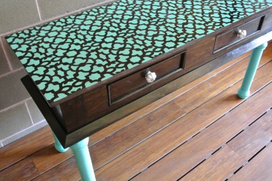 A Zamira stenciled table in a minty hue. http://www.cuttingedgestencils.com/moroccan-stencil-designs.html