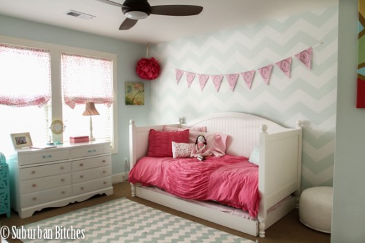 A DIY stenciled little girl's room using the Chevron Allover pattern. http://www.cuttingedgestencils.com/chevron-stencil-pattern.html