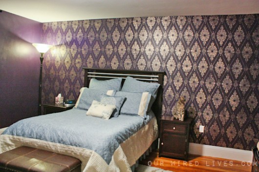 A DIY stenciled bedroom accent wall using the Diamond Damask stencil. http://www.cuttingedgestencils.com/damask-stencil-pattern.html