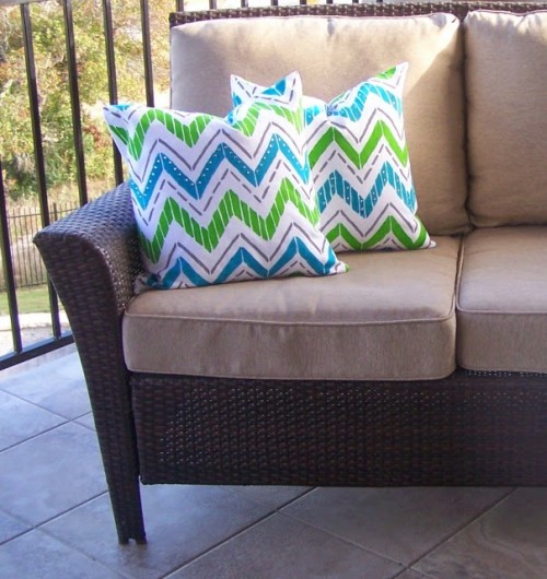A DIY stenciled accent pillow using the Tribe Paint-A-Pillow kit. http://paintapillow.com/index.php/tribe-paint-a-pillow-kit.html