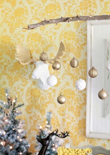 Decorating for the holidays in a DIY stenciled dining room accent wall using the Julia Allover pattern. http://www.cuttingedgestencils.com/julia-wall-stencil.html