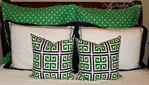 DIY painted accent pillows using the Athena Stencil from Paint-A-Pillow. http://paintapillow.com/index.php/athena-paint-a-pillow-kit.html