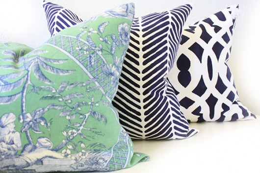 DIY stenciled accent pillows using the Trellis Paint-A-Pillow kit in navy. http://paintapillow.com/index.php/trellis-paint-a-pillow-kit.html