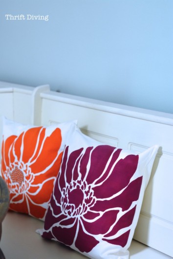 DIY accent pillows using the Anemone Blossom Paint-A-Pillow kit. http://paintapillow.com/index.php/anemone-blossom-paint-a-pillow-kit.html