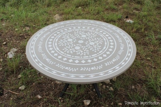A DIY gray and white faux bone inlay stenciled table using the Indian Inlay Medallion Stencil. http://www.cuttingedgestencils.com/indian-inlay-stencil-medallion-kim-myles-stencils.html