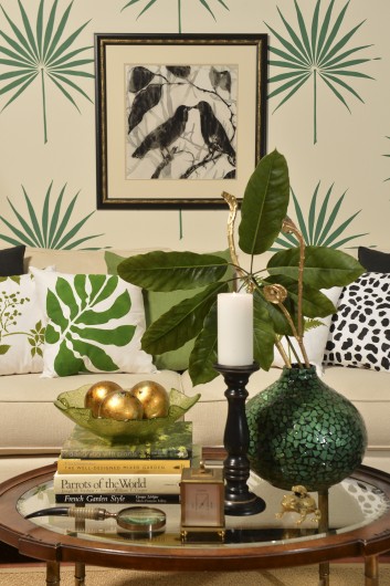 A DIY stenciled living room accent wall using the Palmetto Leaf Wall Art Stencil for the tropical home decor trend. http://www.cuttingedgestencils.com/palm-leaf-stencil-palmetto-wall-decor.html