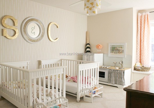 A DIY stenciled accent wall in a girls bedroom using the Beads Allover Stencil from Cutting Edge Stencils. http://www.cuttingedgestencils.com/beads-wall-stencil-pattern.html