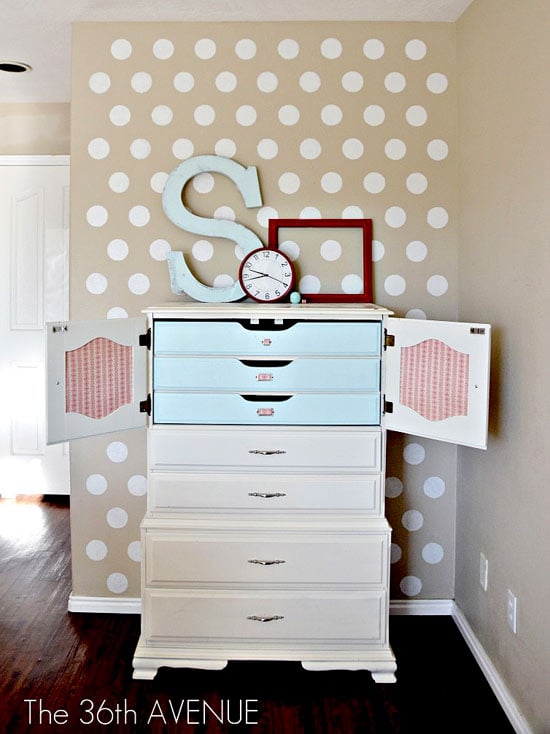 polka-dot-stenciled-accent-wall