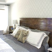 stenciled-accent-wall-feature