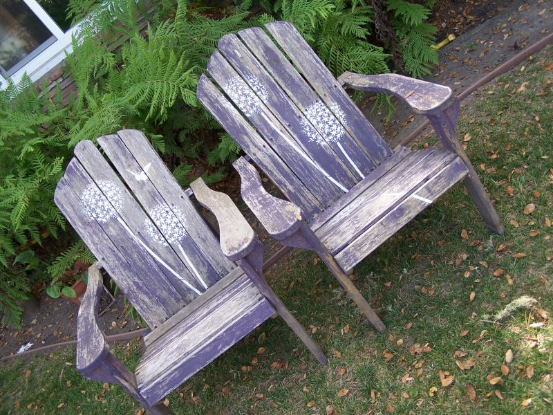 floral stenciled chairs