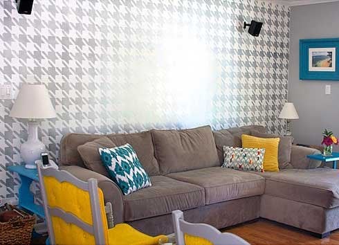 Houndstooth-stencil-for-walls