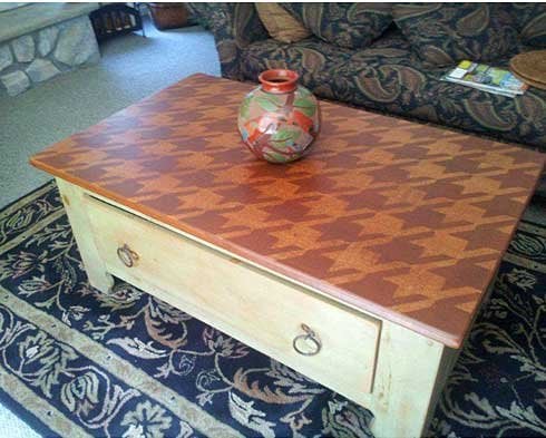 Houndstooth-stenciled-table