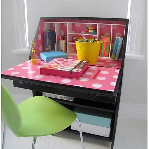 Polka-dot-stenciled-desk