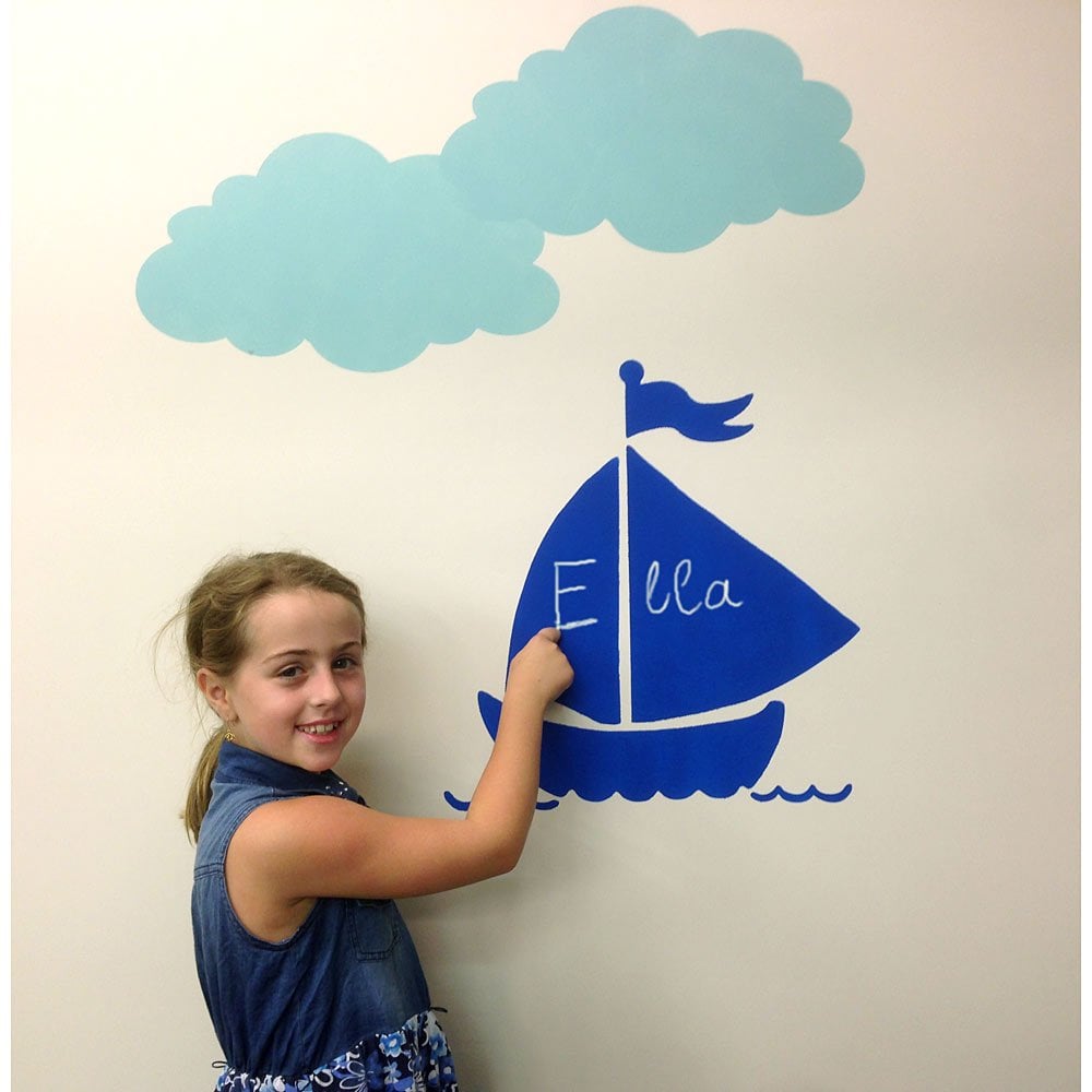 Sailboat-stencil-chalkboard-paint-kids-room