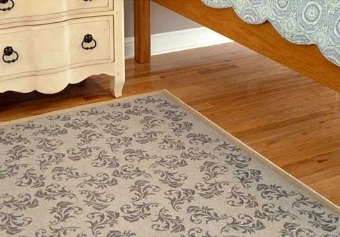 Scroll-stencil-Stenciled-rug-Alessa