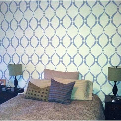 Sweet-dreams-stencil-accent-wall