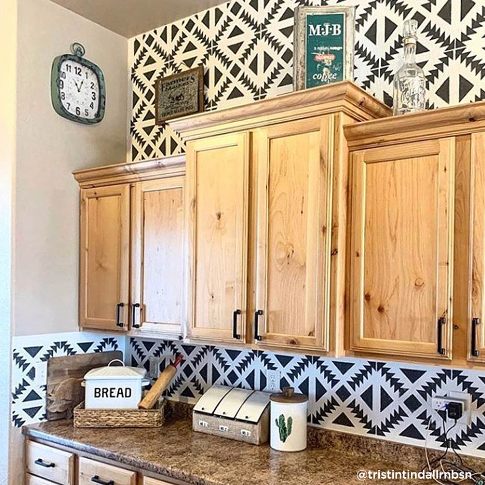 tile stenciled backsplash