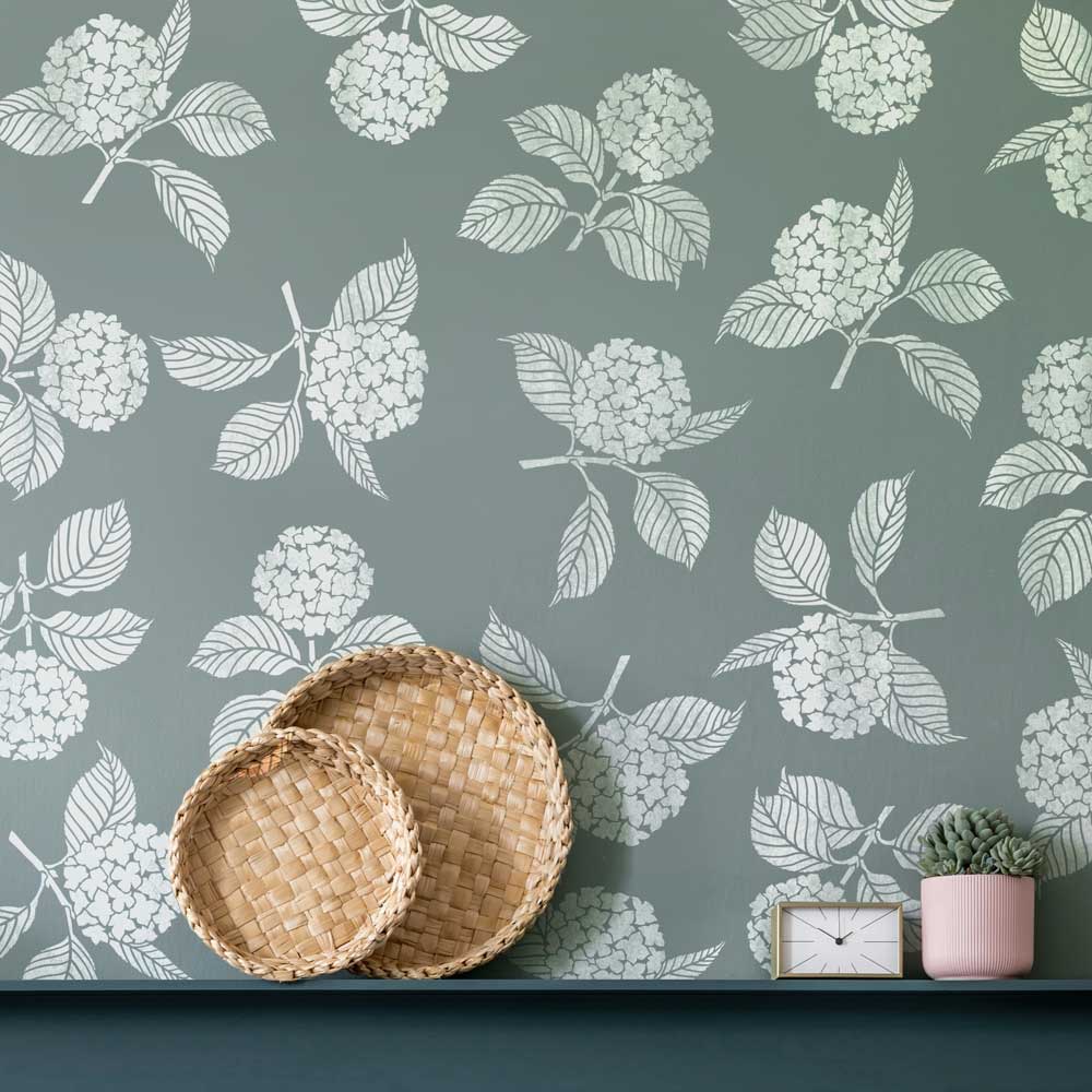 green and white hydrangea wall  stencils wicker bowls