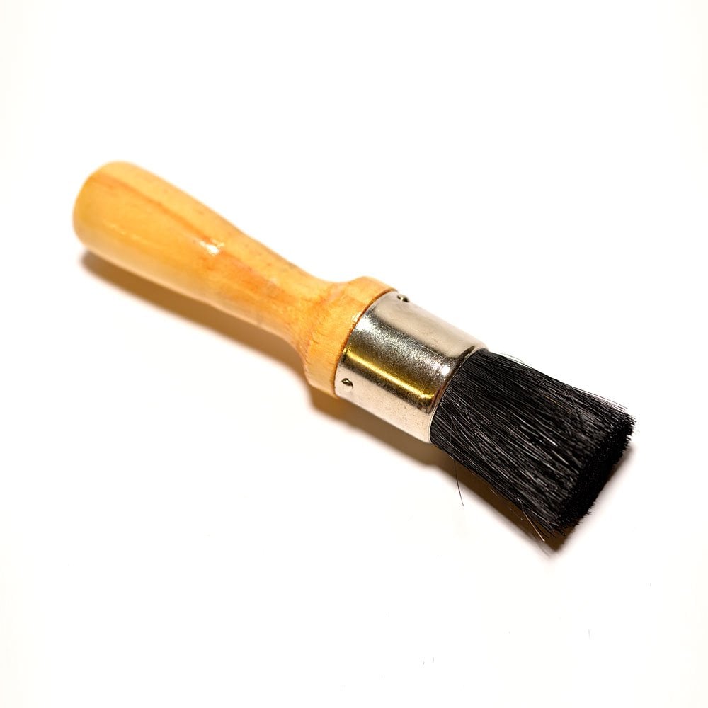 large-stencil-brush-natural-black-bristles