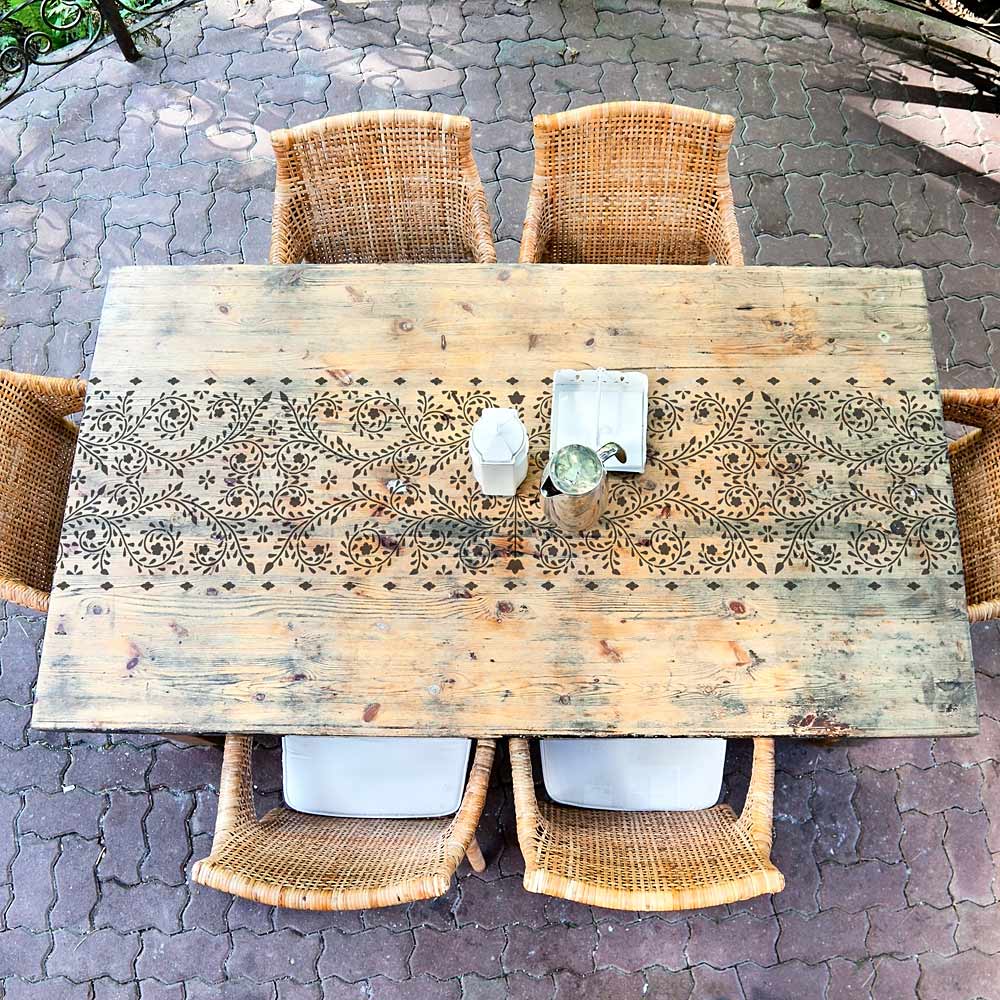 table stencil outdoor